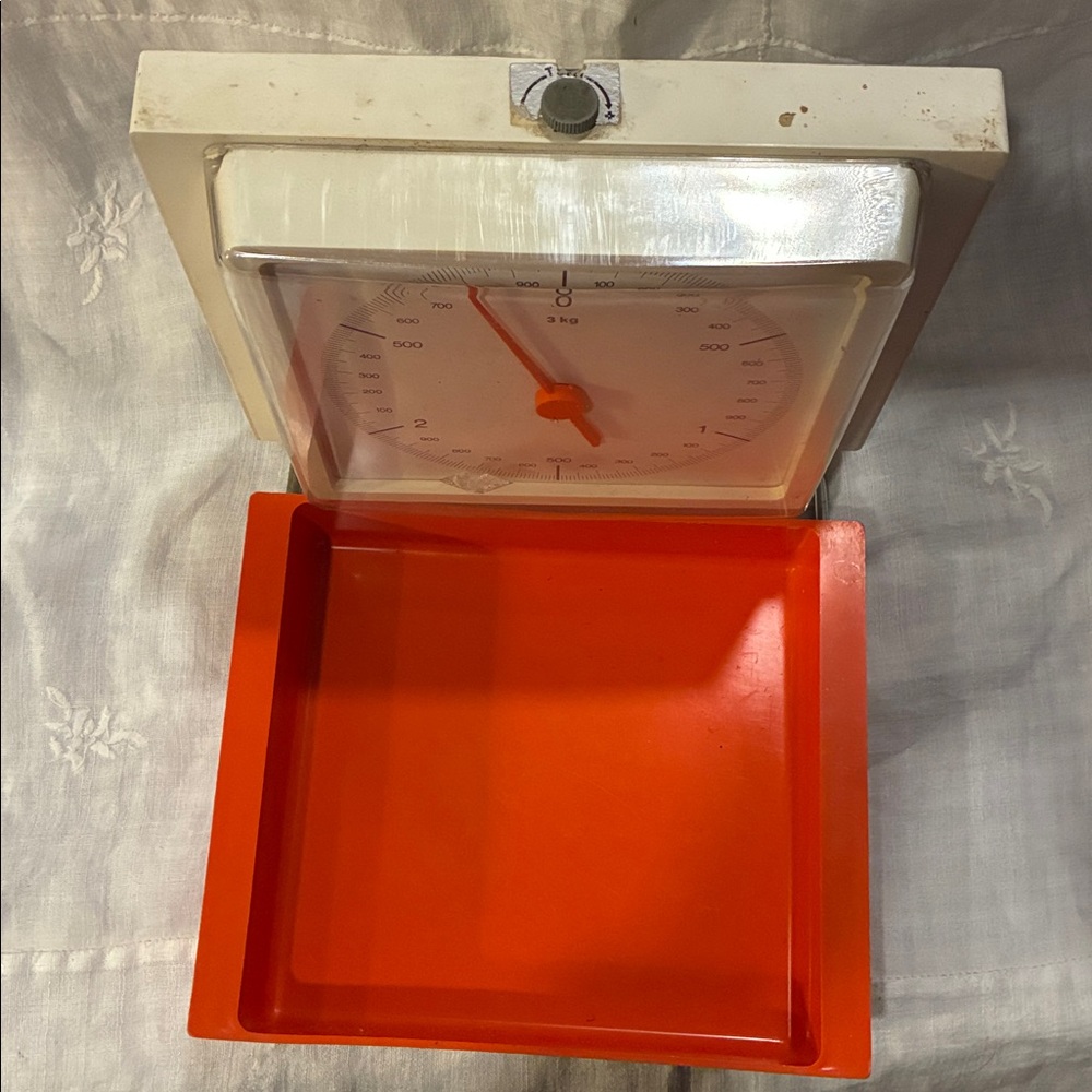 Westa Wall Scale Mod 70s German WESTA Kitchen Wall Scale 5KG Orange Tray Folds